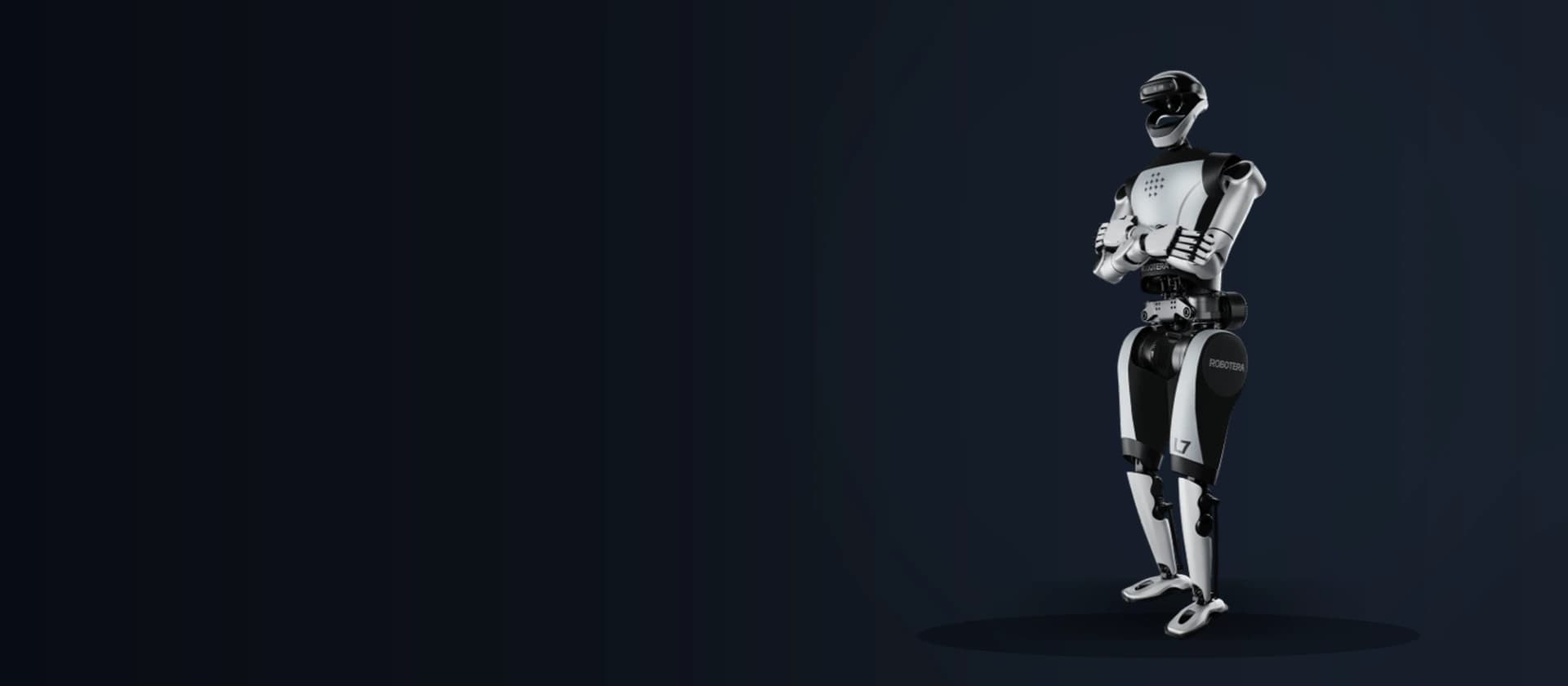 ROBOTERA L7 full-size bipedal humanoid in an official product render